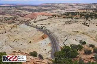 Vue sur Scenic Byway 12 depuis le Head of the Rocks Overlook